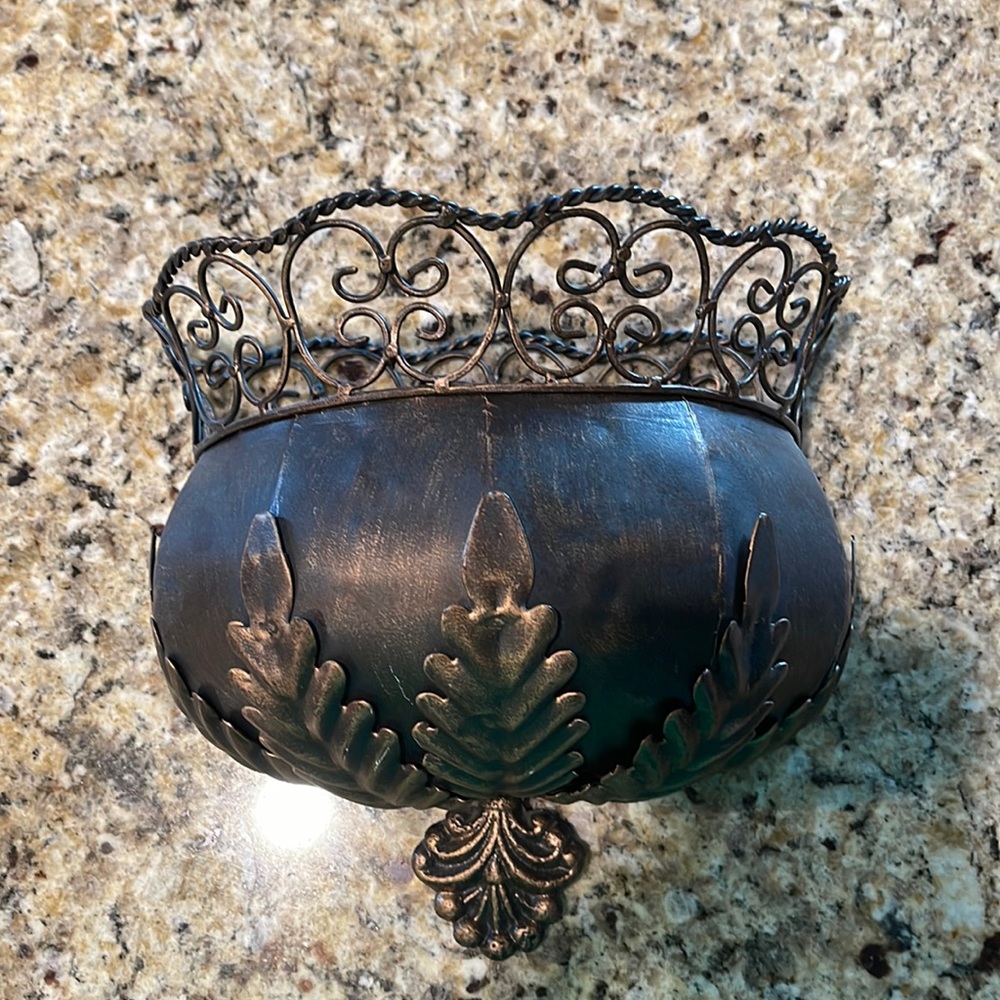 Tuscan style wall sconce
